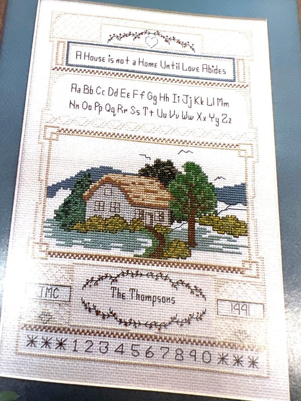 Floral Cross Stitch Magazine Featuring 17 Captivating Designs